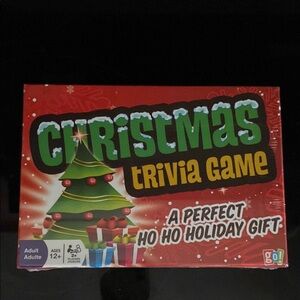 NWOT Christmas Trivia Game